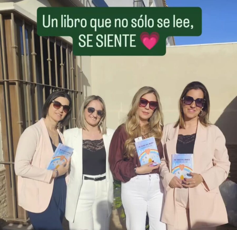 Lectora con Mi Tribu del María